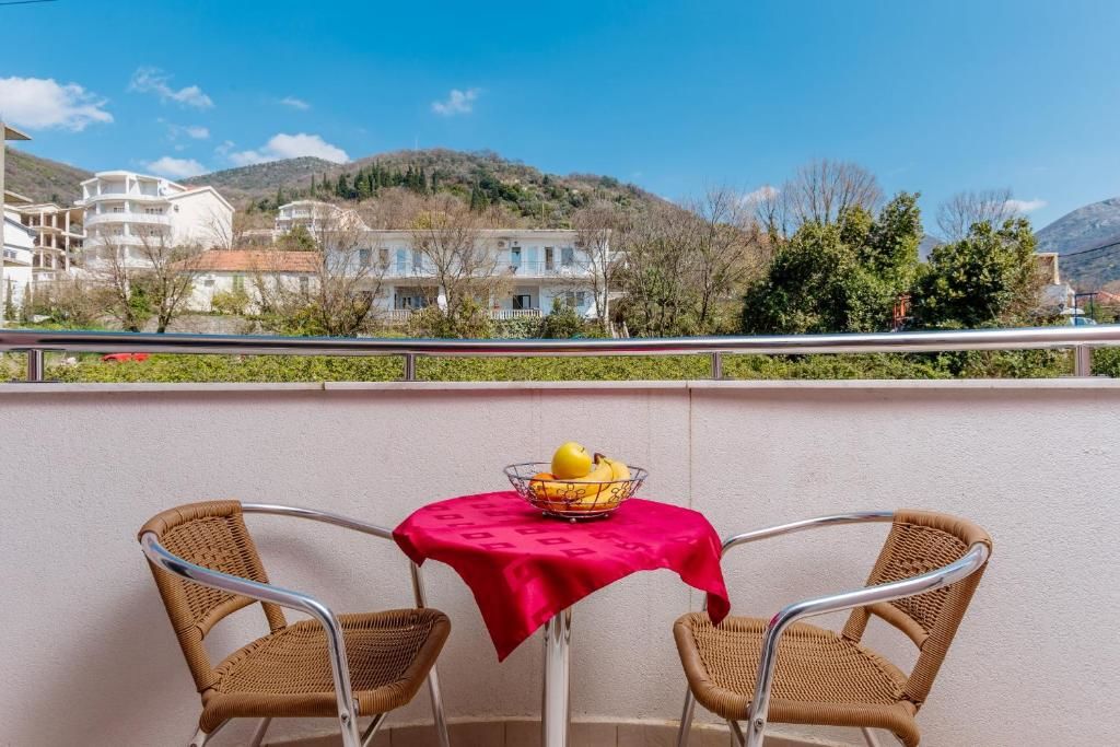 Апартаменты Apartments Perper Тиват